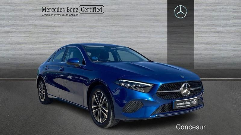 Usado Mercedes A250 218 CV (160 kW) 2024 Azul Berlina