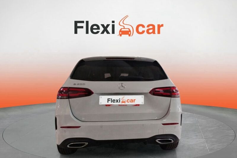 Usado Mercedes B200 163 CV (119 kW) 2020 Blanco Monovolumen