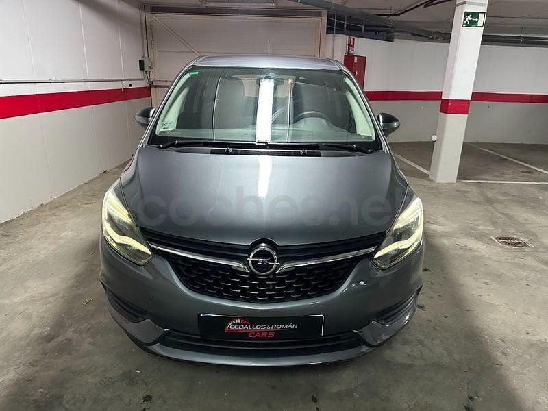 Usado Opel Zafira 136 CV (100 kW) 2018 Gris / plata Monovolumen