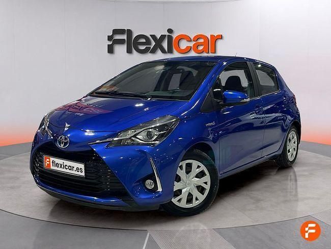Usado Toyota Yaris Hybrid Business Edition 116 CV (85 kW) 2020 Azul
