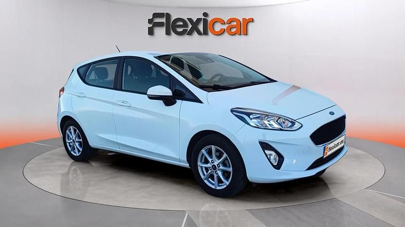 Usado Ford Fiesta Trend 101 CV (74 kW) 2019 Blanco Utilitario
