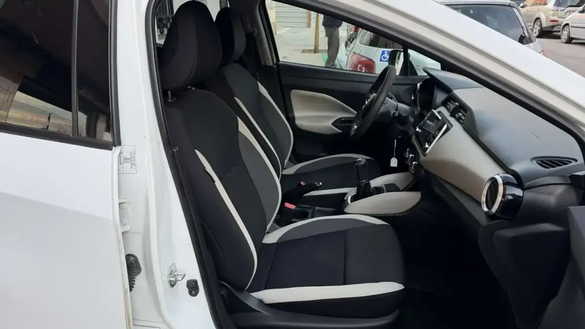 Usado Nissan Micra S 90 CV (66 kW) 2018 Blanco Utilitario