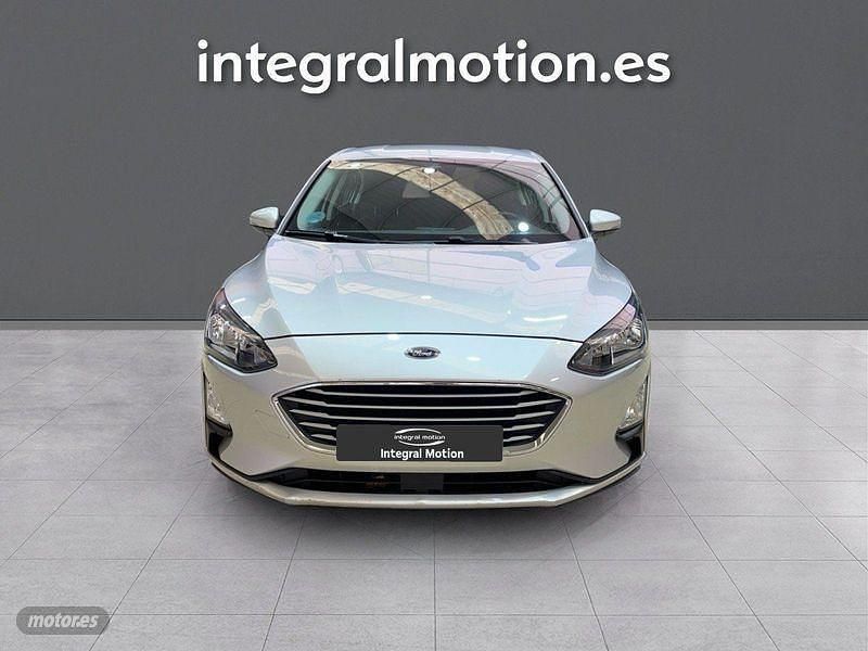 Usado Ford Focus Trend 95 CV (69 kW) 2019 Gris Berlina