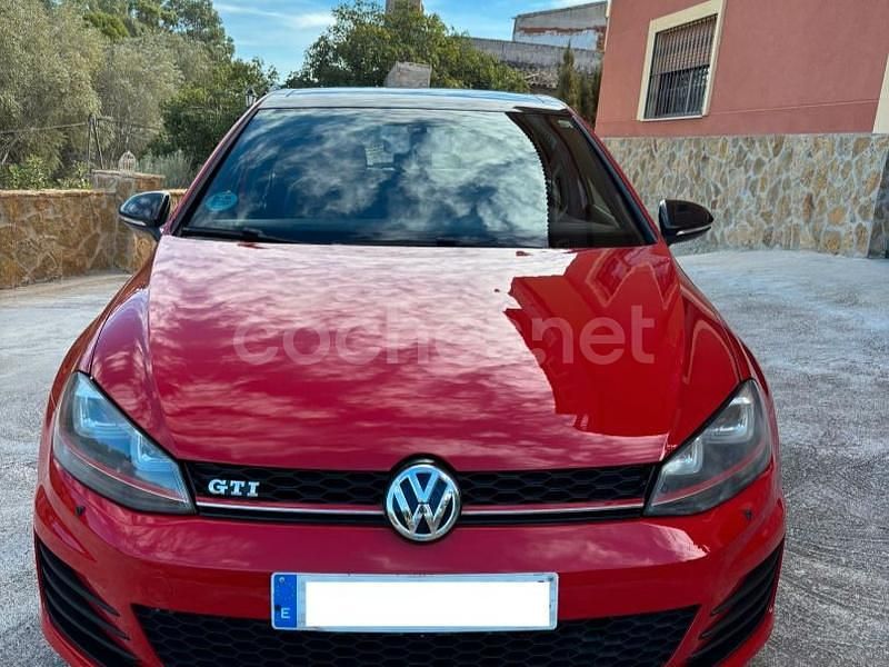Rojo Usado 2018 VW Golf VII GTI Berlina | 23.900 € (Precio justo) - Imagen 1/4