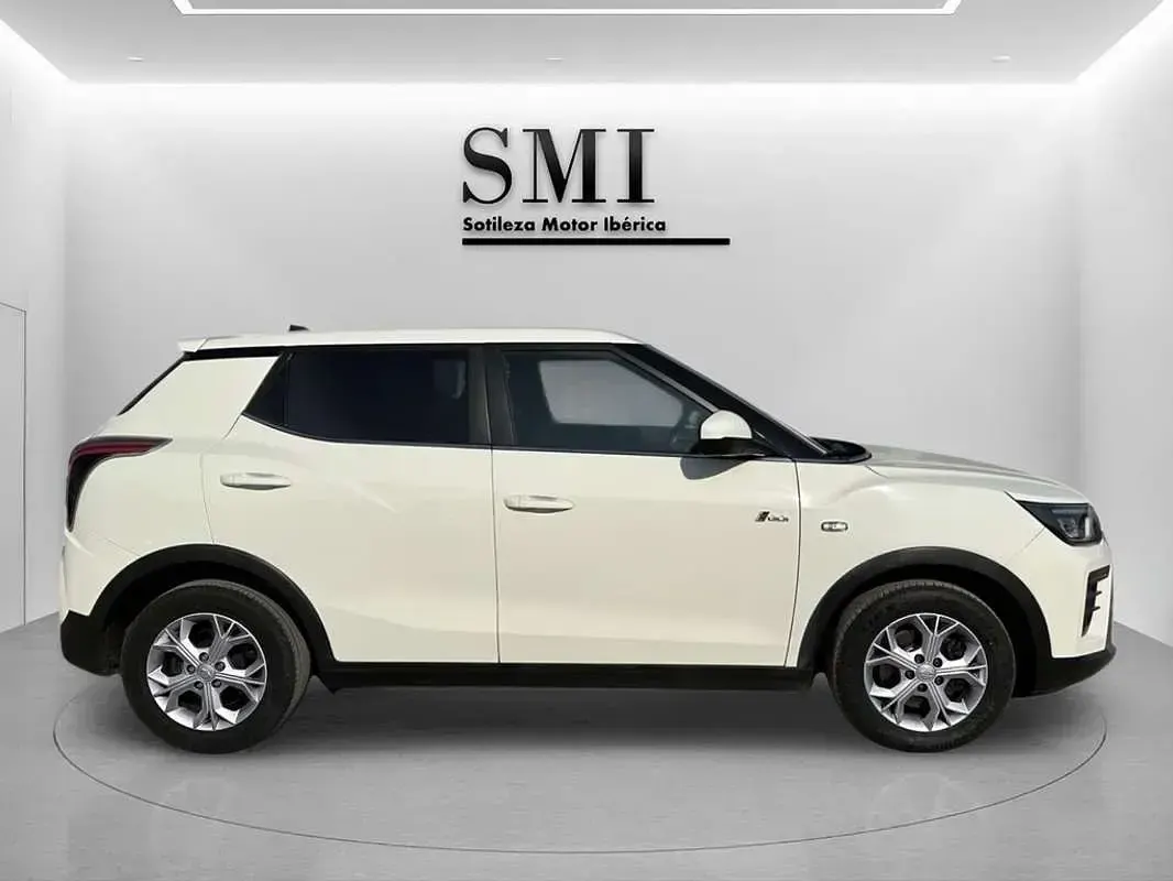 Usado SsangYong Tivoli 135 CV (99 kW) 2024 Blanco SUV