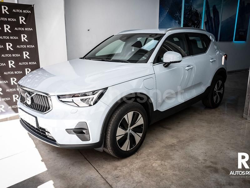 Usado Volvo XC40 Core 211 CV (155 kW) 2023 Blanco SUV