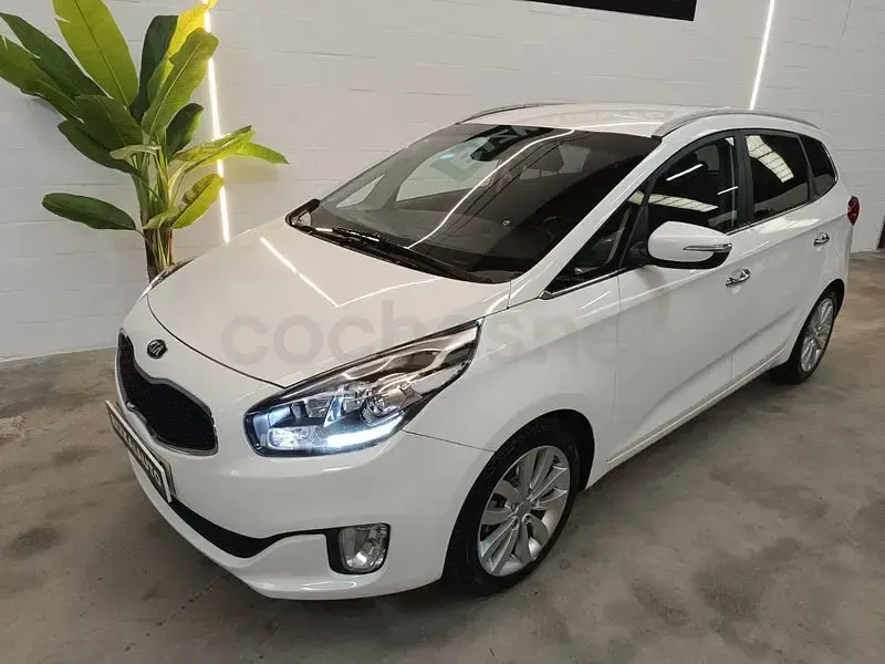 Usado Kia Carens 141 CV (103 kW) 2016 Blanco Monovolumen