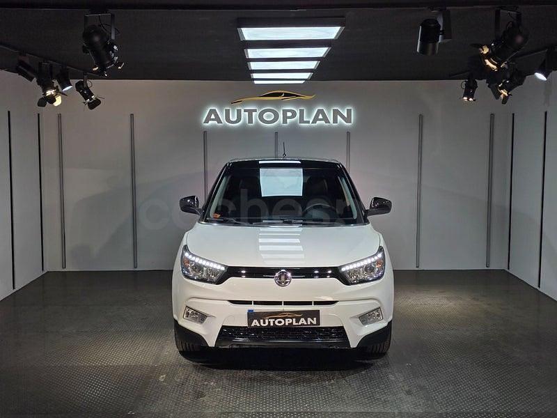 Usado Ssangyong (KGM) Tivoli 115 CV (84 kW) 2016 Blanco SUV