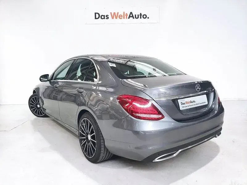 Usado Mercedes C200 136 CV (100 kW) 2017 Gris / plata Berlina