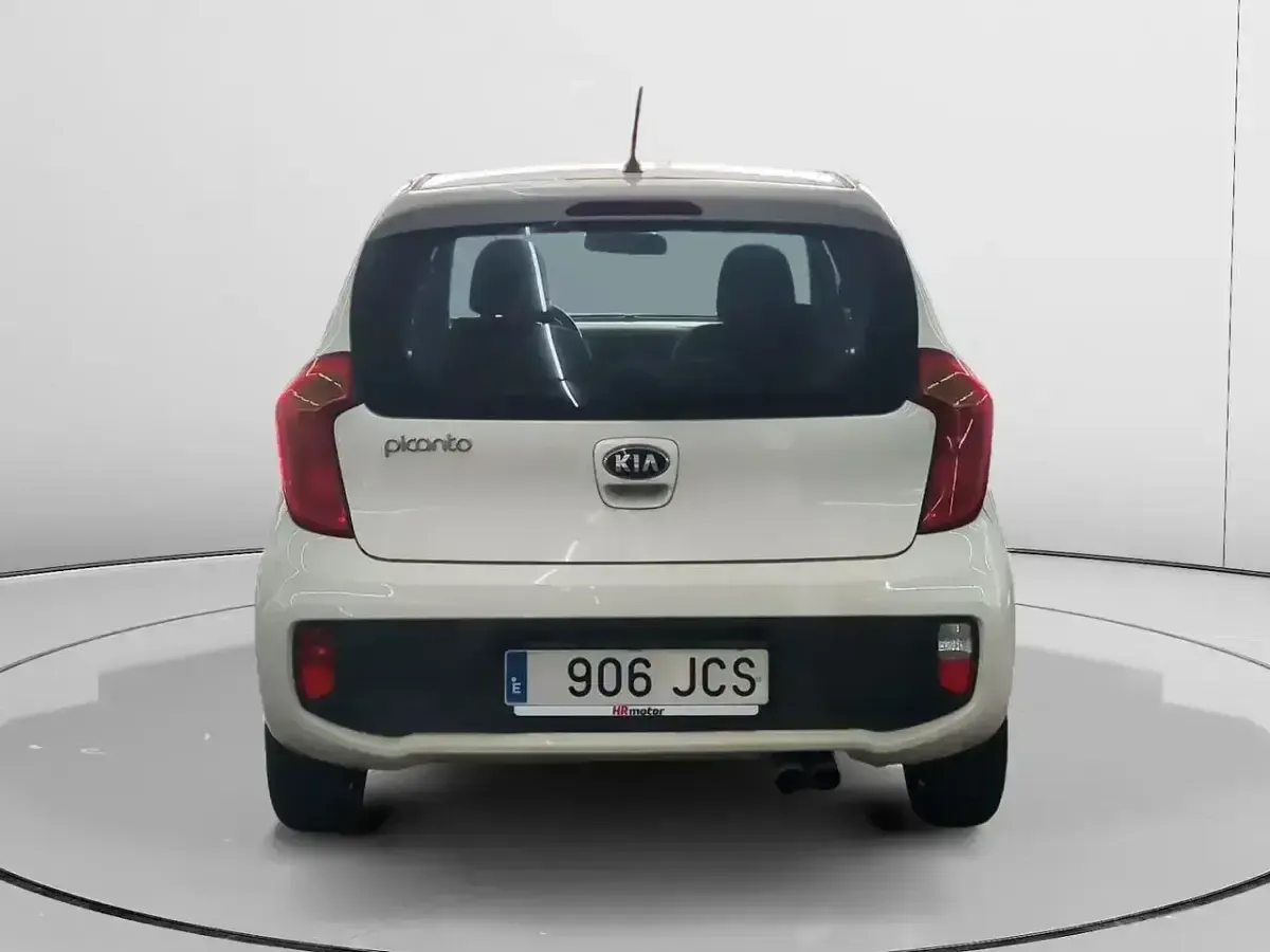 Usado Kia Picanto Urban 69 CV (50 kW) 2015 Blanco Utilitario