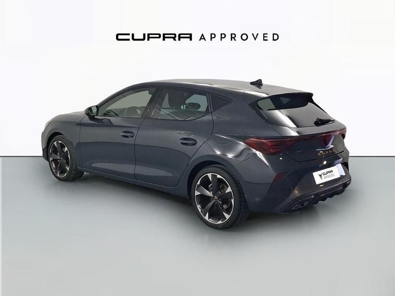 Usado Cupra Leon 150 HP (110 kW) 2025 Azul Sedan