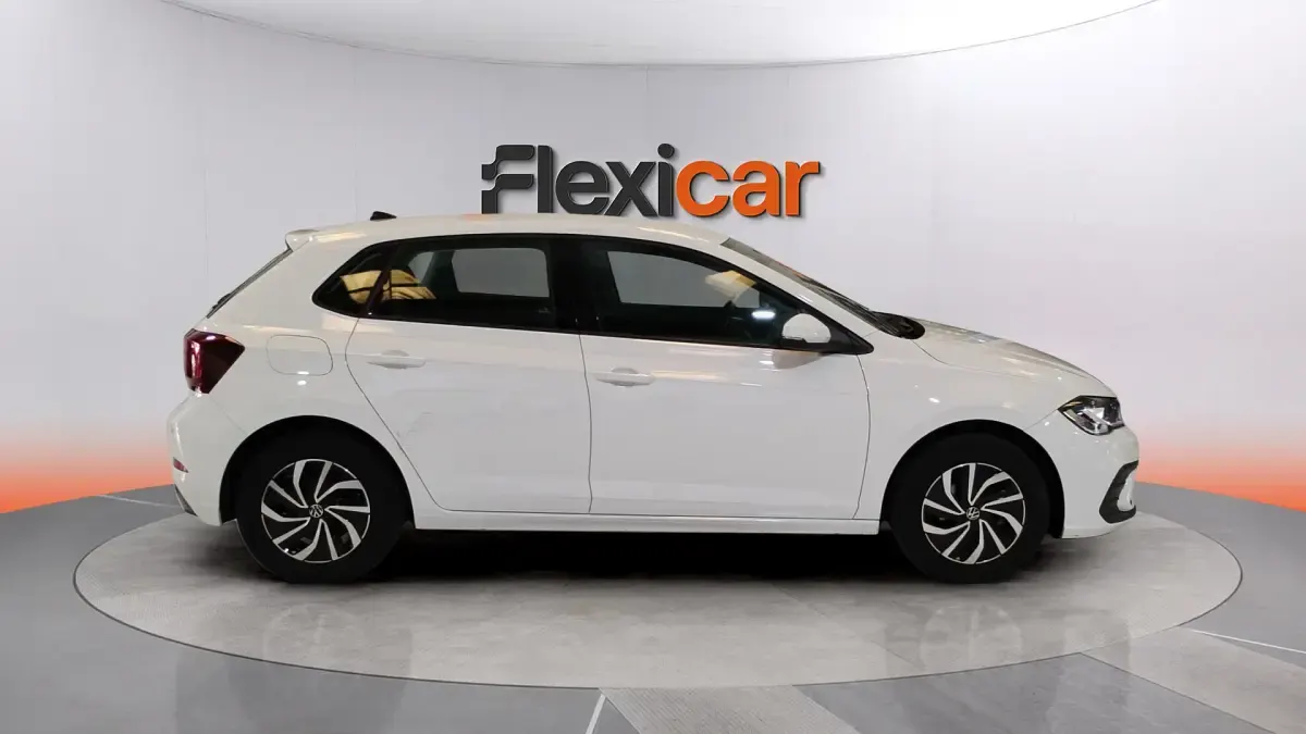 Usado VW Polo Life 95 CV (69 kW) 2023 Blanco Utilitario