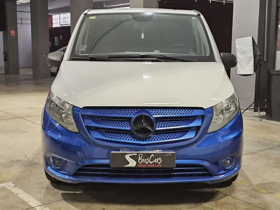 Usado Mercedes Vito 114 CV (83 kW) 2015 Azul Van