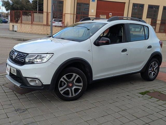 Usado Dacia Sandero 90 CV (66 kW) 2019 Blanco Utilitario