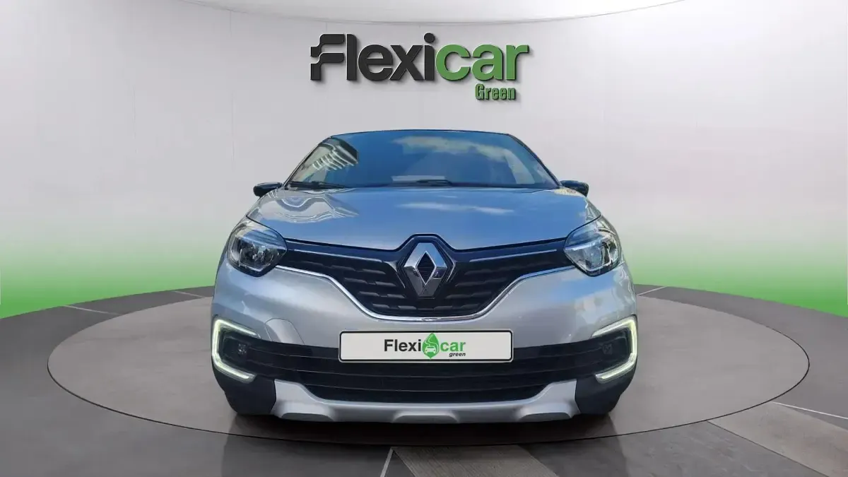 Usado Renault Captur Zen 131 CV (96 kW) 2019 Gris SUV