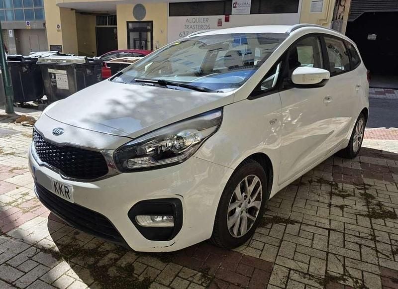 Usado Kia Carens 116 CV (85 kW) 2018 Blanco Monovolumen