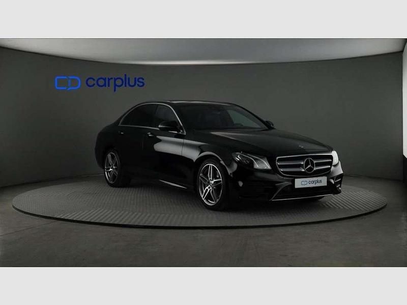 Usado Mercedes E220 194 CV (142 kW) 2019 Negro Berlina