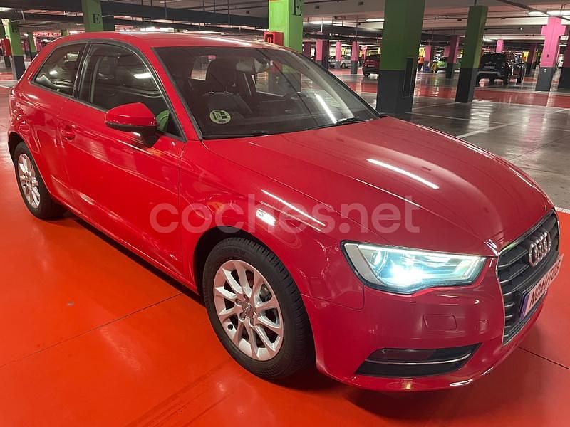 Rojo Usado 2013 Audi A3 Attraction Berlina | 8990 € (Precio justo) - Imagen 1/4