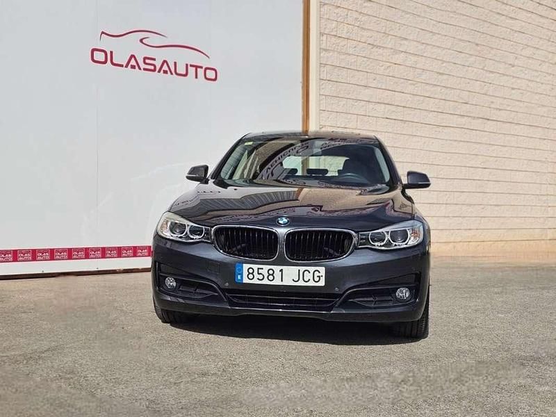 Usado BMW 318 Gran Turismo Comfort Edition 143 CV (105 kW) 2015 Plateado Berlina