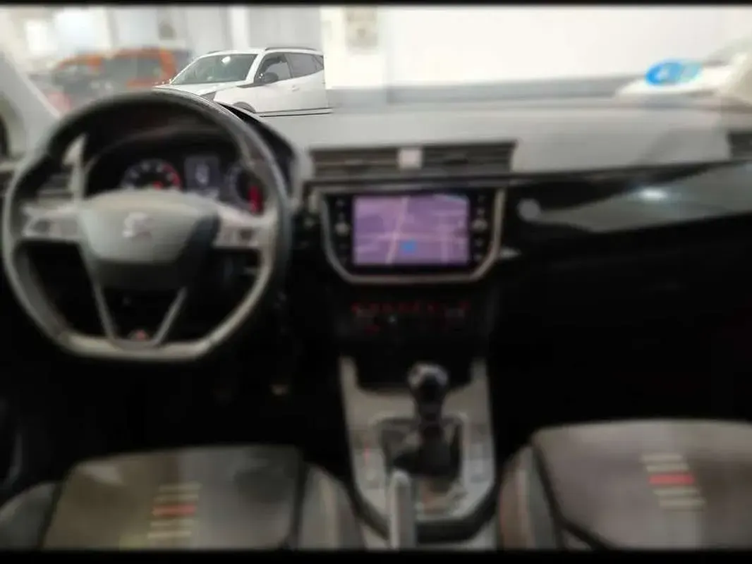 Usado Seat Ibiza Reference 95 CV (69 kW) 2018 Blanco Utilitario