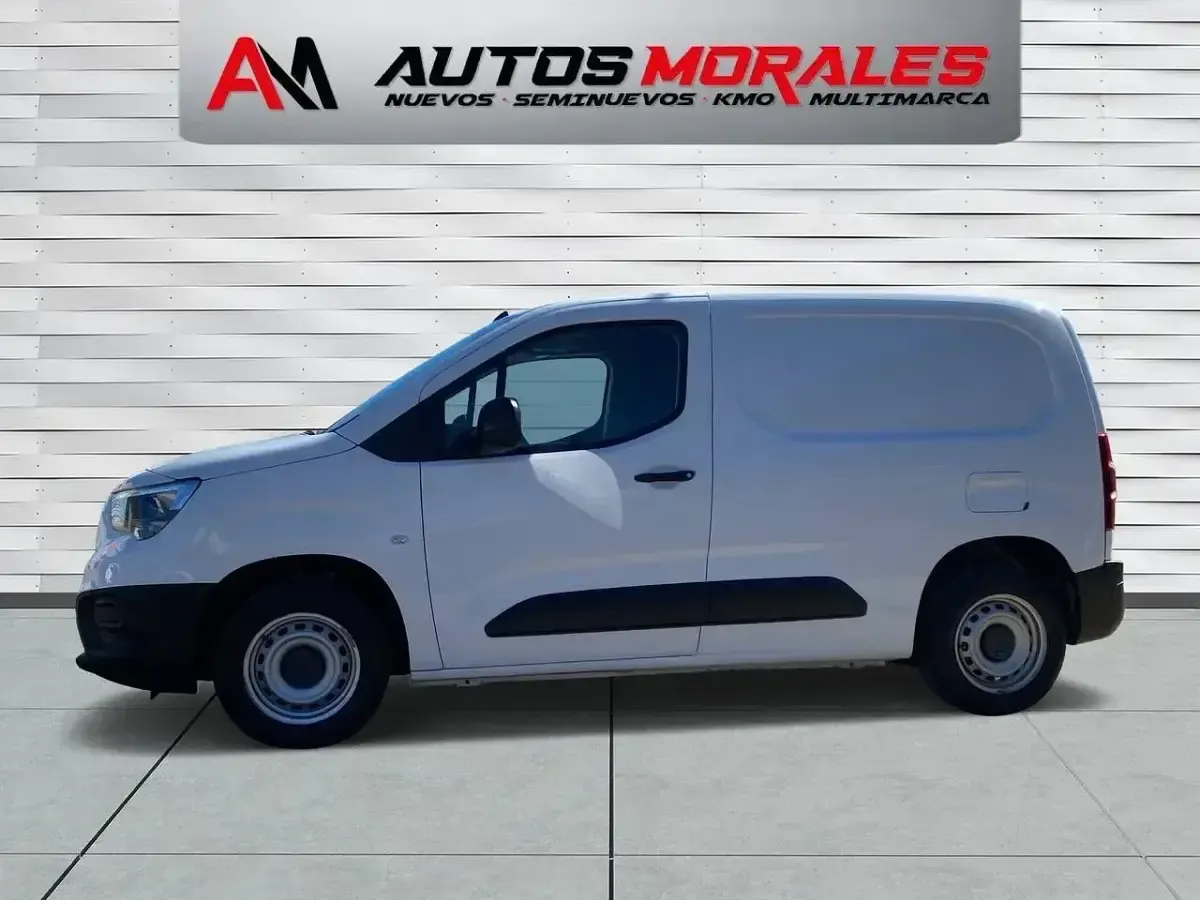 Usado Opel Combo S 100 CV (73 kW) 2021 Blanco Monovolumen