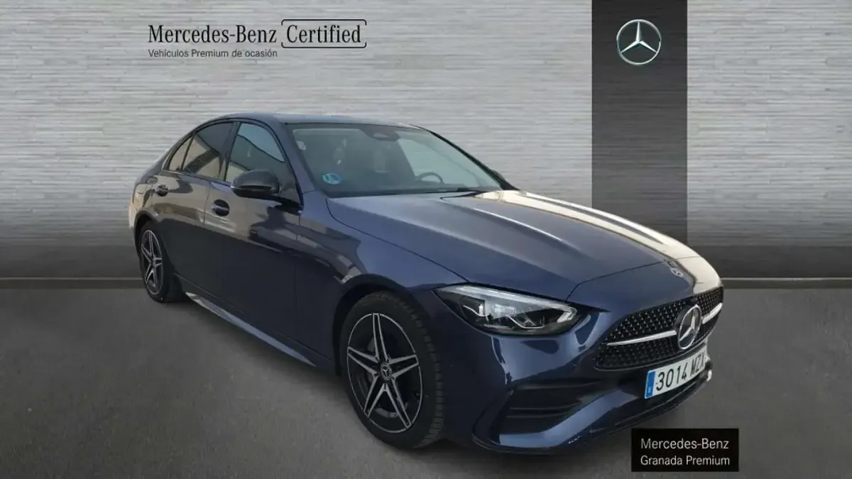 Usado Mercedes C220 200 CV (147 kW) 2025 Azul Berlina