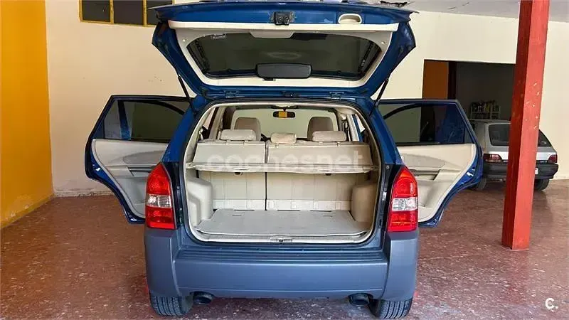 Usado Hyundai Tucson Comfort 140 CV (102 kW) 2007 Azul SUV