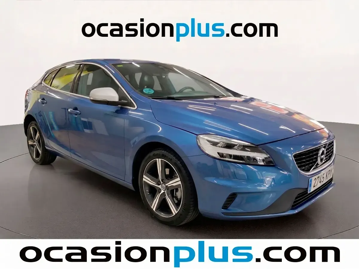 Usado Volvo V40 R-Design Momentum 120 CV (88 kW) 2018 Azul Utilitario