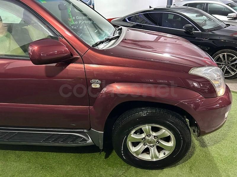 Usado Toyota Land Cruiser 173 CV (127 kW) 2006 Granate SUV