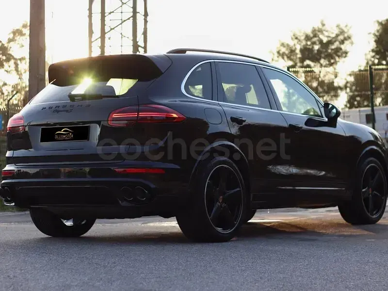 Usado Porsche Cayenne Diesel Platinum Edition 262 CV (192 kW) 2016 Negro SUV