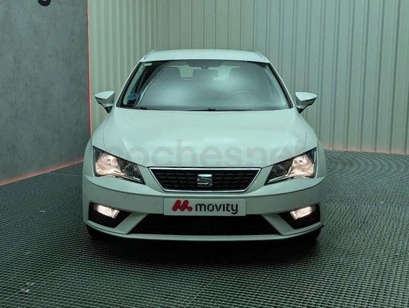 Usado Seat Leon Style 115 CV (84 kW) 2020 Blanco Familiar