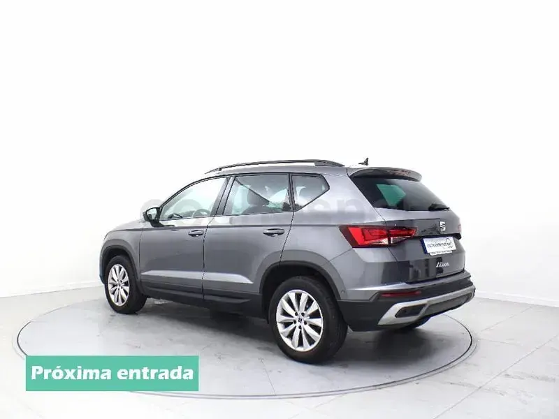 Usado Seat Ateca Style 150 CV (110 kW) 2025 Gris / plata SUV