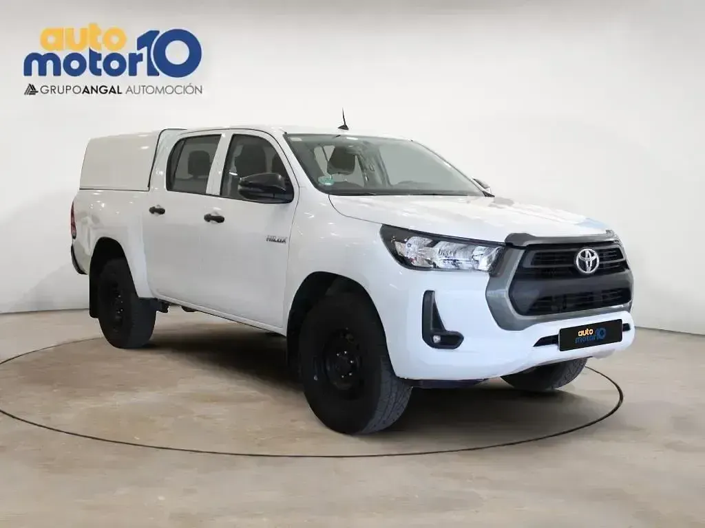 Usado Toyota HiLux 150 CV (110 kW) 2021 Blanco Pickup/Camioneta
