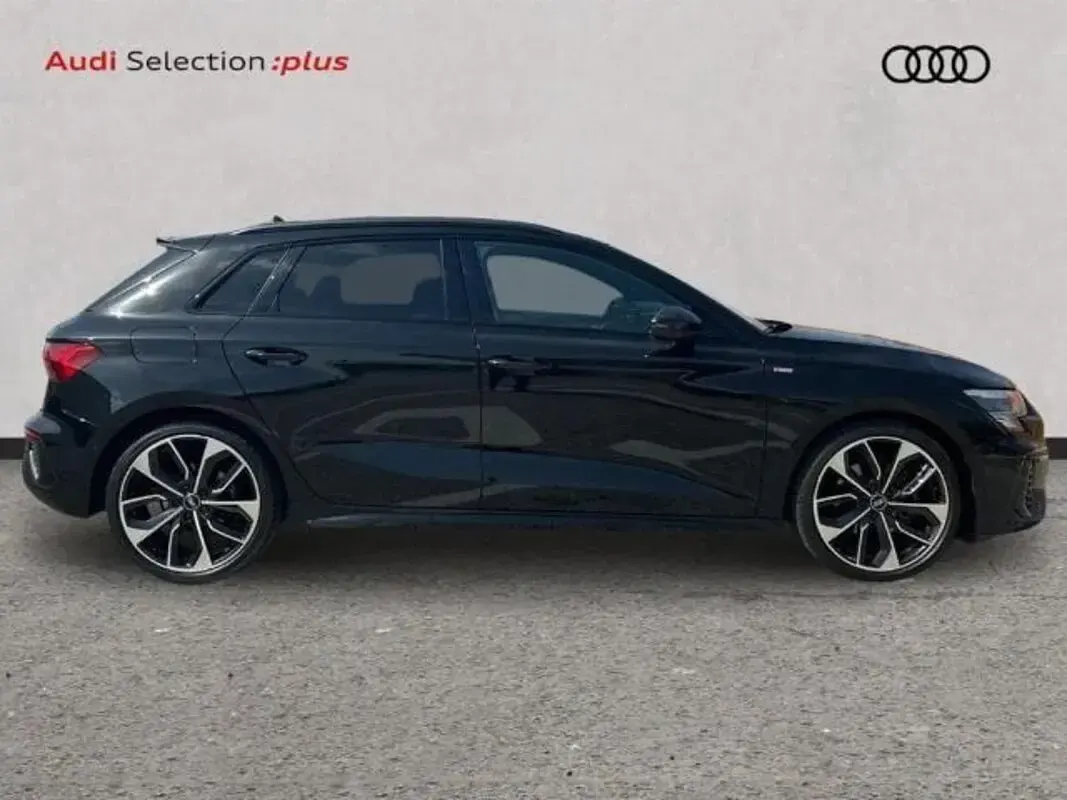 Usado Audi A3 Ambiente 150 CV (110 kW) 2022 Negro Berlina