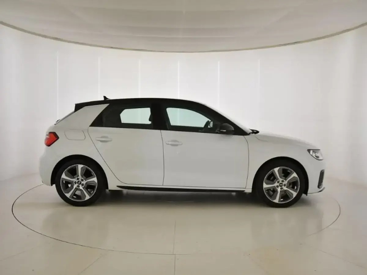 Usado Audi A1 Sportback Advanced Plus 110 CV (80 kW) 2022 Blanco Utilitario