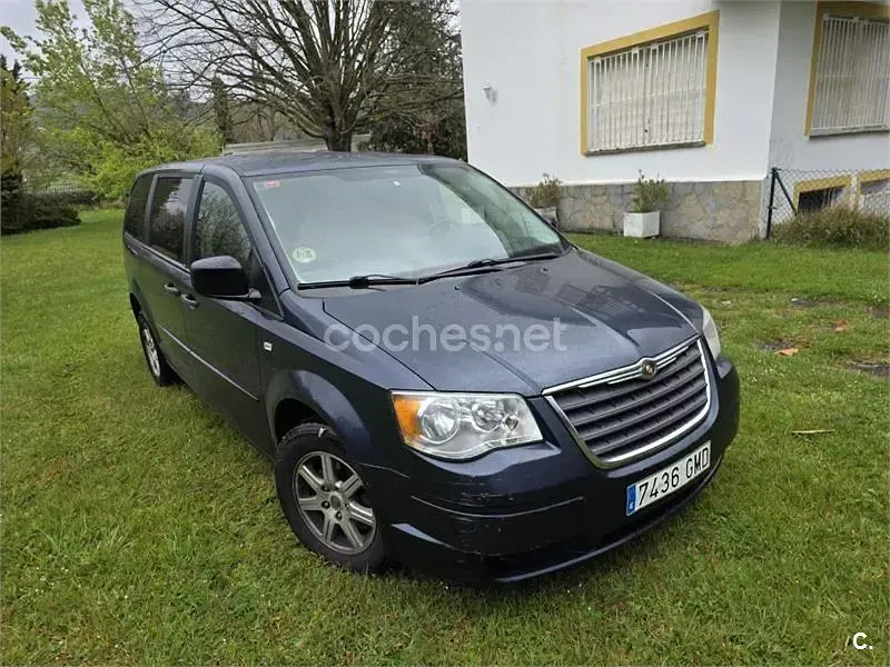 Usado Chrysler Grand Voyager 150 CV (110 kW) 2009 Azul Monovolumen