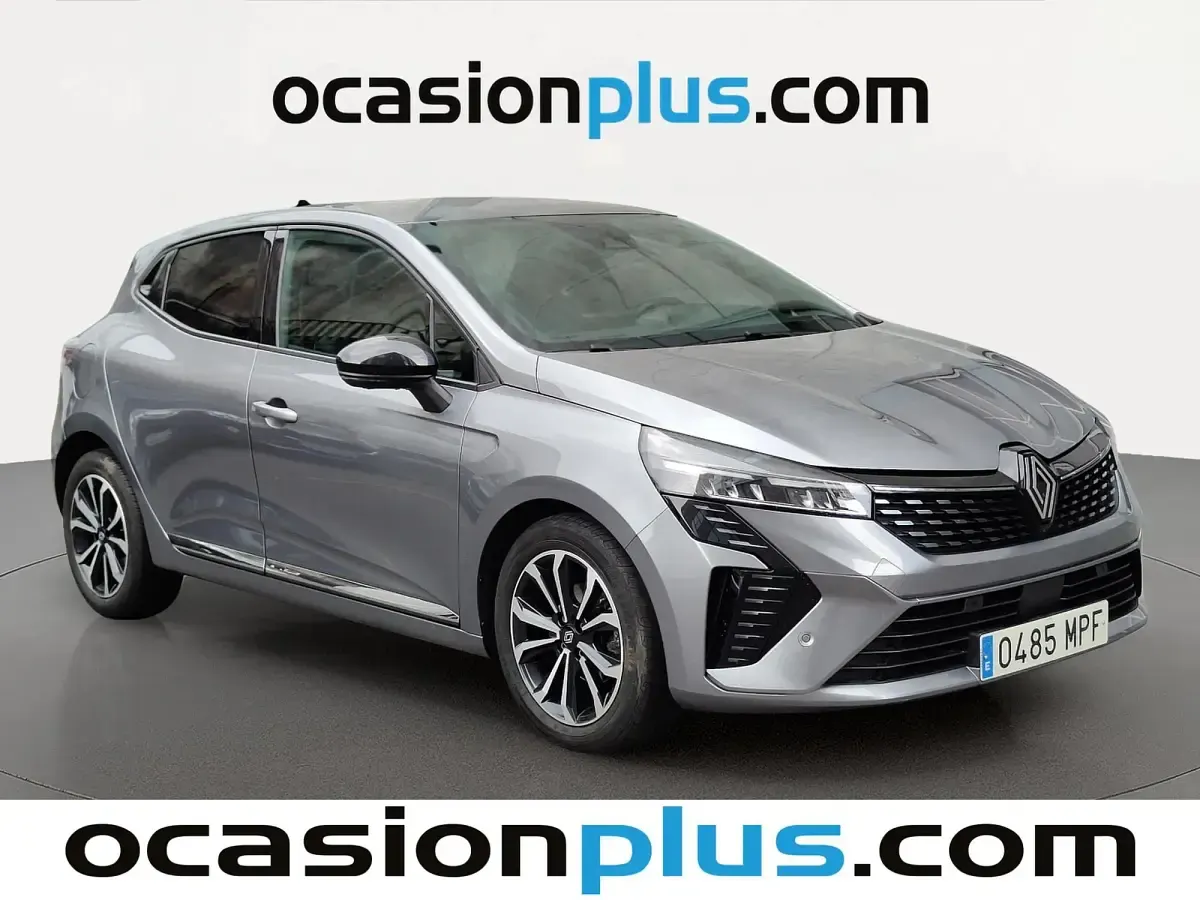 Usado Renault Clio Techno 90 CV (66 kW) 2024 Gris Utilitario
