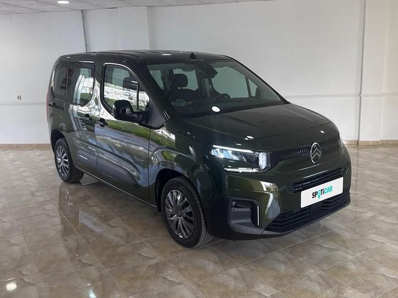 Usado Citroën Berlingo 102 CV (75 kW) 2025 Verde Monovolumen