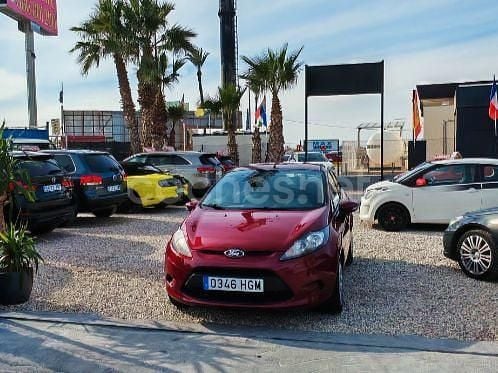 Granate Usado 2011 Ford Fiesta Trend Berlina | 5500 € (Precio justo) - Imagen 1/4