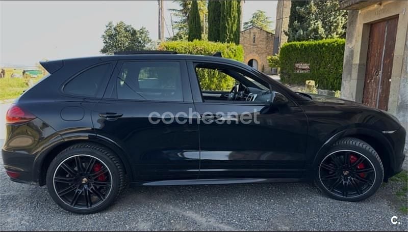 Usado Porsche Cayenne 440 CV (323 kW) 2014 Negro SUV