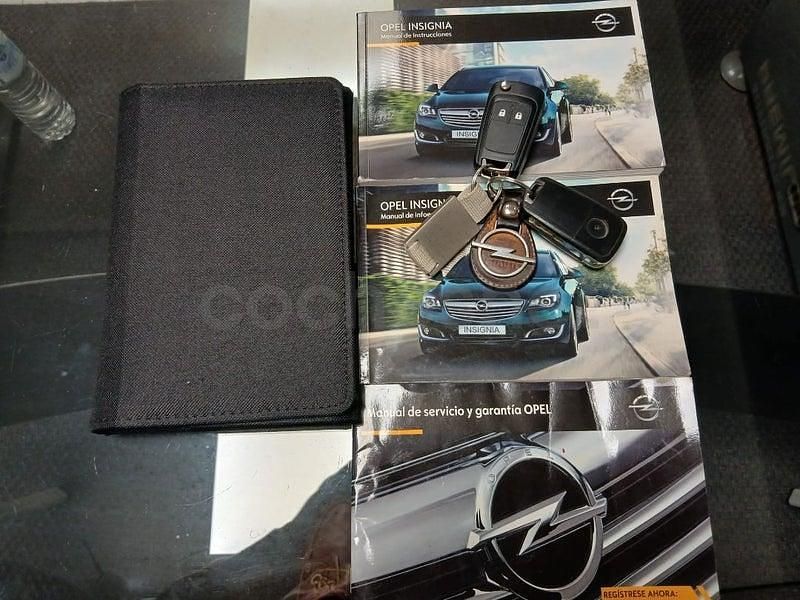 Usado Opel Insignia Excellence 140 CV (102 kW) 2015 Blanco Berlina