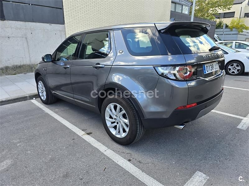 Usado Land Rover Discovery Sport SE 180 CV (132 kW) 2015 Gris / plata SUV
