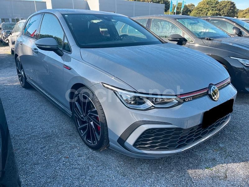 Gris / plata Usado 2023 VW Golf VIII GTI Berlina | 28.490 € - Imagen 1/4