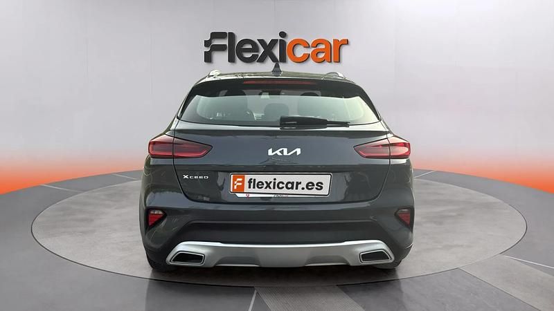 Usado Kia XCeed 120 CV (88 kW) 2022 Gris SUV