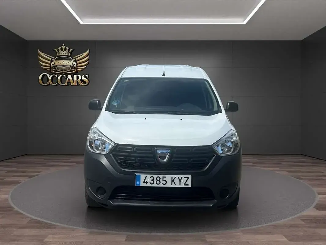 Usado Dacia Dokker Ambiance 102 CV (75 kW) 2019 Blanco Monovolumen