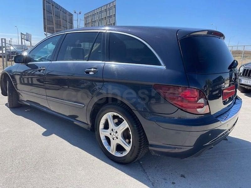 Usado Mercedes R320 224 CV (164 kW) 2009 Negro Monovolumen
