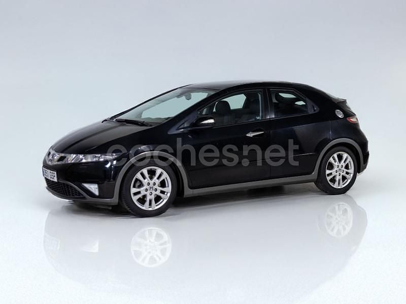 Negro Usado 2009 Honda Civic Executive Berlina | 10.500 € (Un poco caro) - Imagen 1/4
