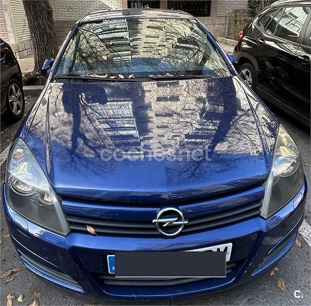 Azul Usado 2004 Opel Astra Cosmo Berlina | 2000 € (Buen precio) - Imagen 1/4
