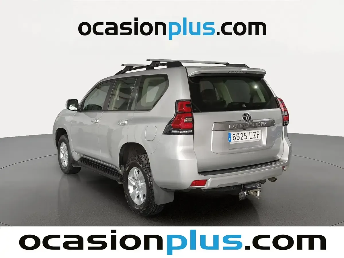 Używany Toyota Land Cruiser 204 KM (150 kW) 2022 Szary Pickup