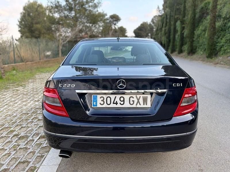 Usado Mercedes C220 Avantgarde 170 CV (125 kW) 2010 Negro Berlina